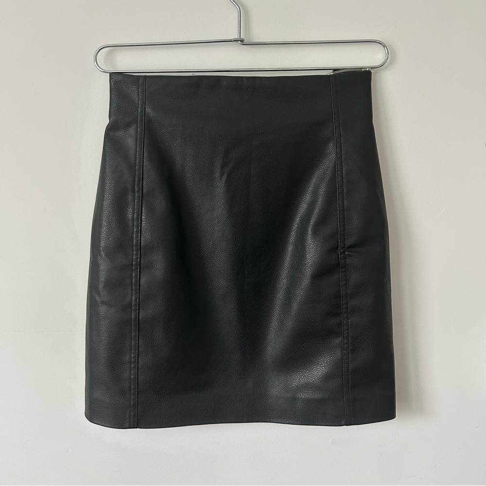H&M Black Faux Leather Skirt